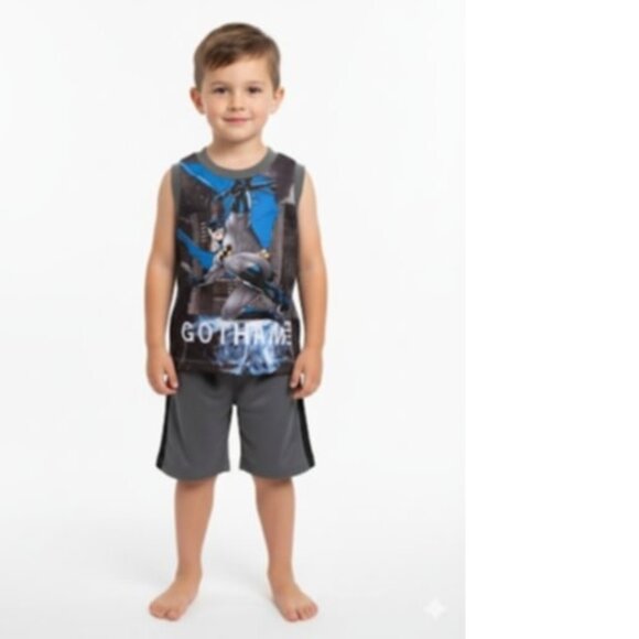 Batman Toddler Boys Tank Top and Shorts Set Size 2T NWT - Picture 1 of 1